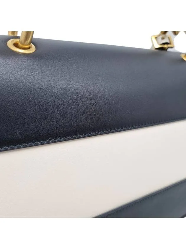 476542 Queen Margaret black white shoulder bag