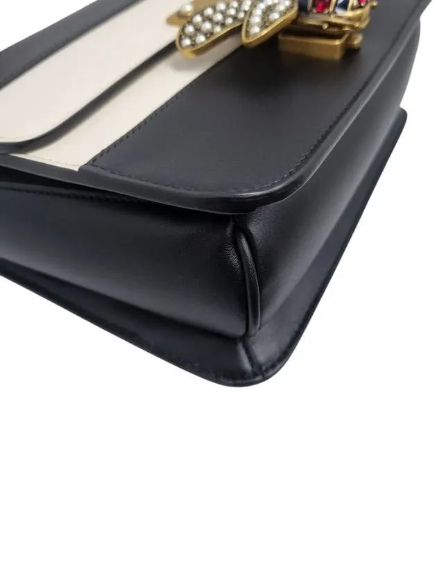 476542 Queen Margaret black white shoulder bag