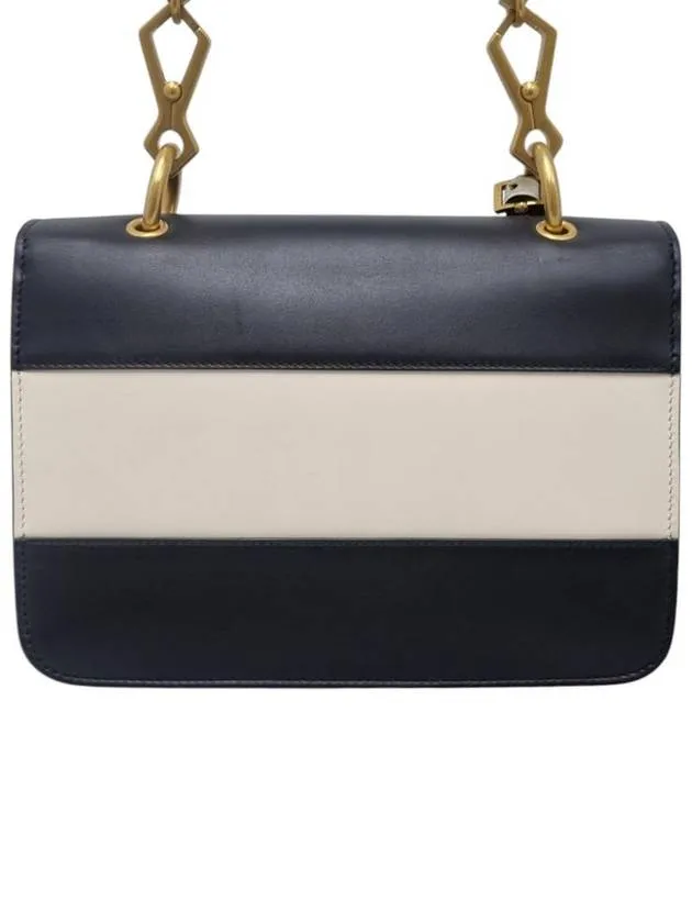 476542 Queen Margaret black white shoulder bag