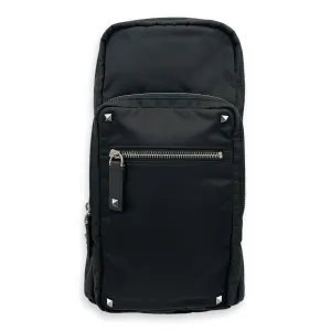 Garavani VLTN Crossbody Black Crossbody Bag in Calfskin, Silver hardware