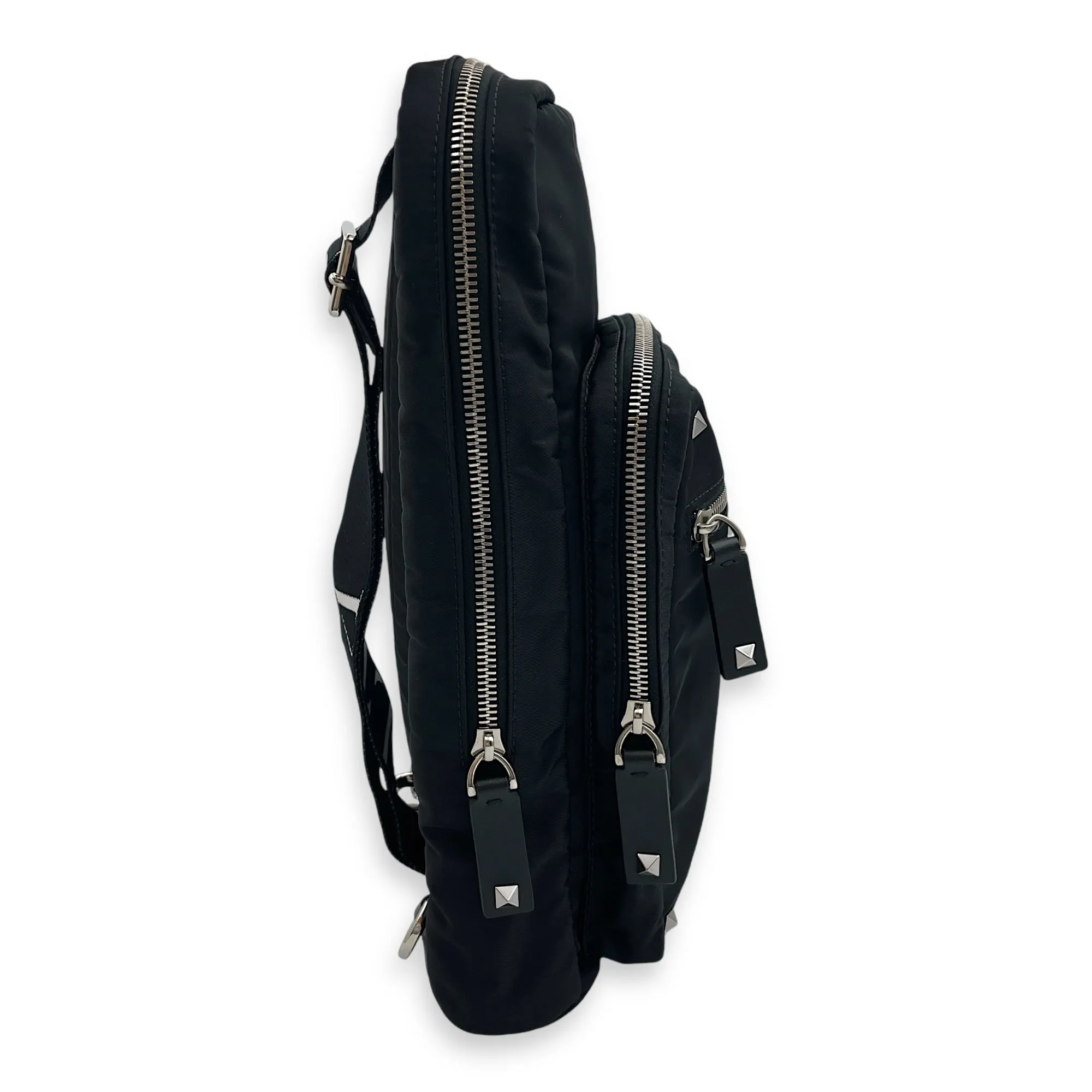 Garavani VLTN Crossbody Black Crossbody Bag in Calfskin, Silver hardware