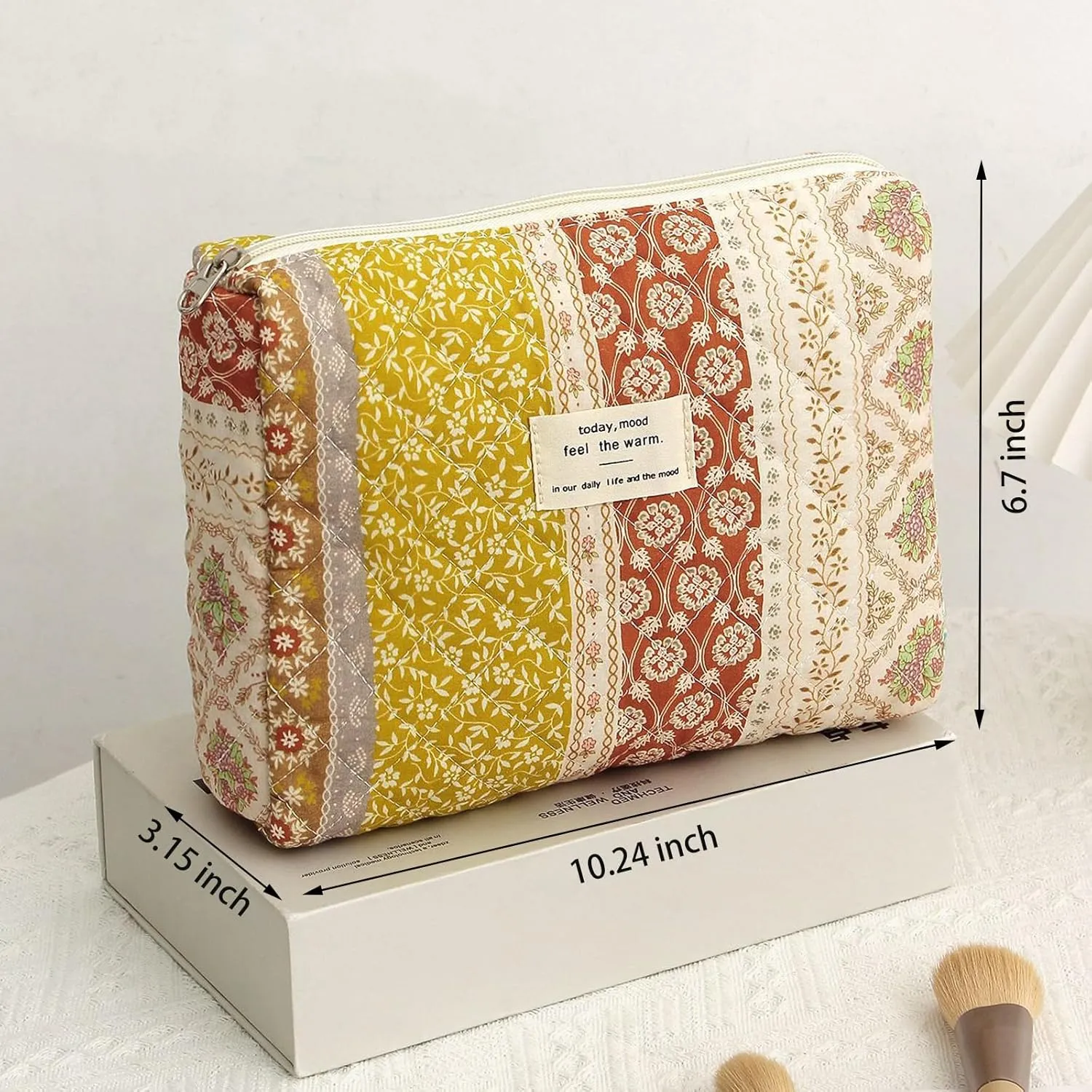Large Makeup Bag, Quilted Cosmetic Bag, Floral Coquette Aesthetic Toiletry Bag, Patchwork Flower Travel Make Up Organizer Bag for Women Girls