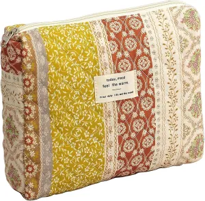 Large Makeup Bag, Quilted Cosmetic Bag, Floral Coquette Aesthetic Toiletry Bag, Patchwork Flower Travel Make Up Organizer Bag for Women Girls