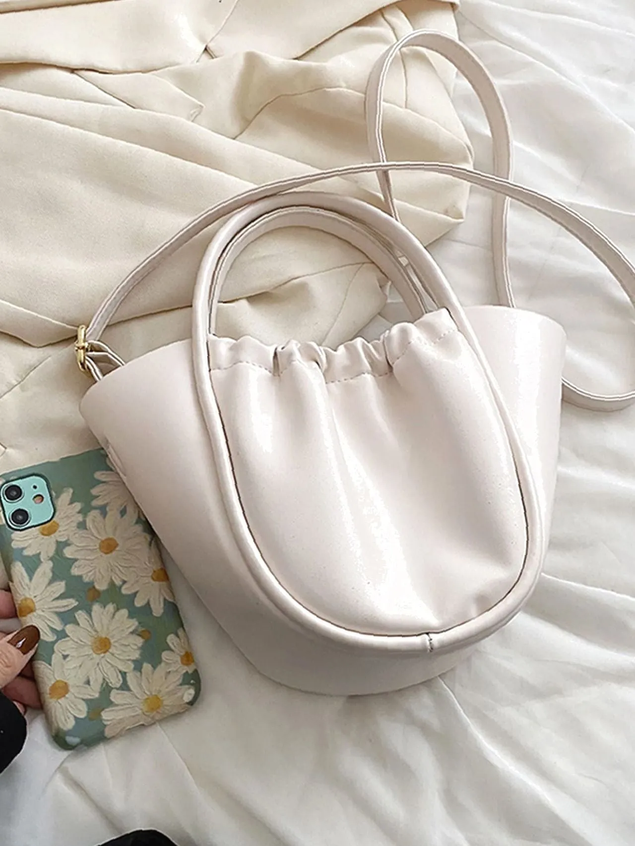 Vvsha Minimalist Ruched Detail Tote Bag   Women Tote Bags